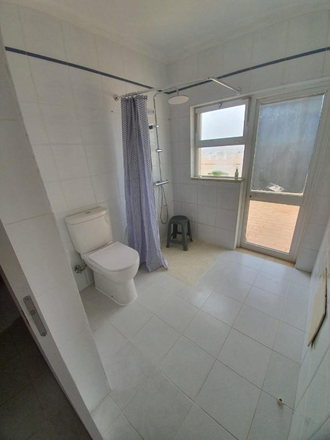 法鲁区 Wakeup Triplex House旅舍 外观 照片