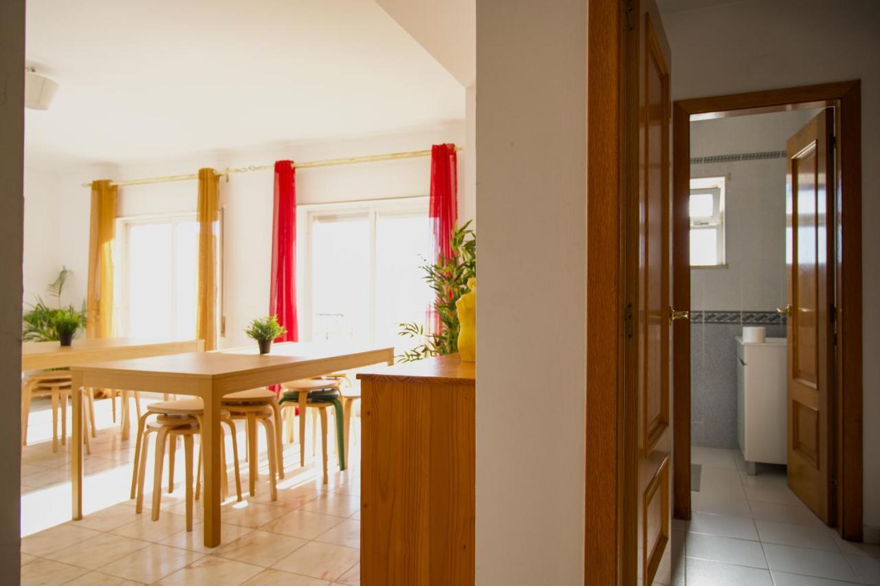 法鲁区 Wakeup Triplex House旅舍 外观 照片