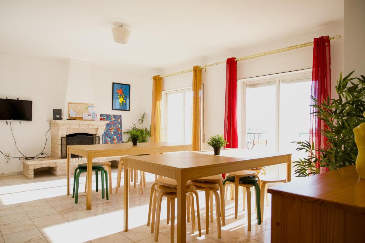 法鲁区 Wakeup Triplex House旅舍 外观 照片