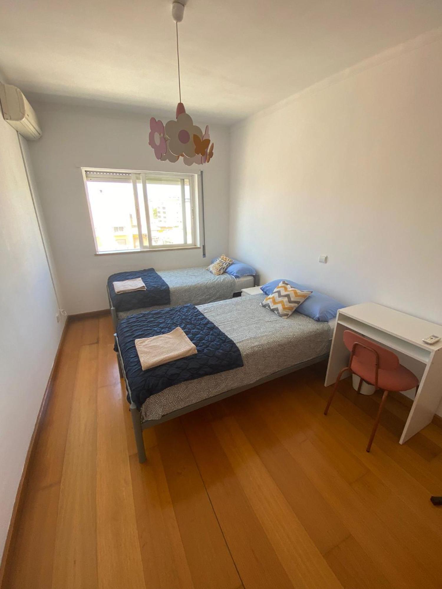 法鲁区 Wakeup Triplex House旅舍 外观 照片