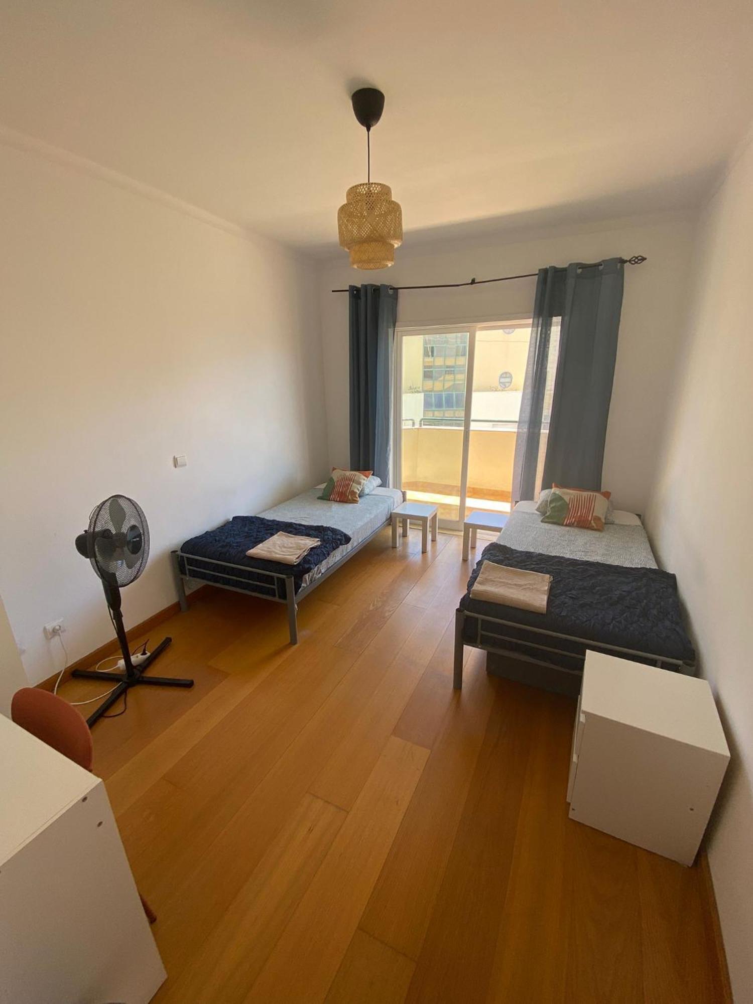 法鲁区 Wakeup Triplex House旅舍 外观 照片